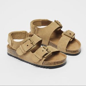 NWT Zara Baby Leather Sandals with Buckles size 9